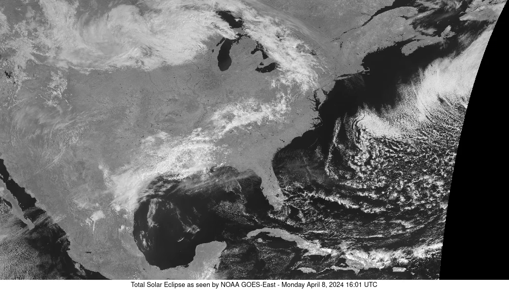 Source Band 3 frame labeled 16:01 UTC on April 8, 2024, before the pronounced darkening of the selected Indianapolis-area patch.